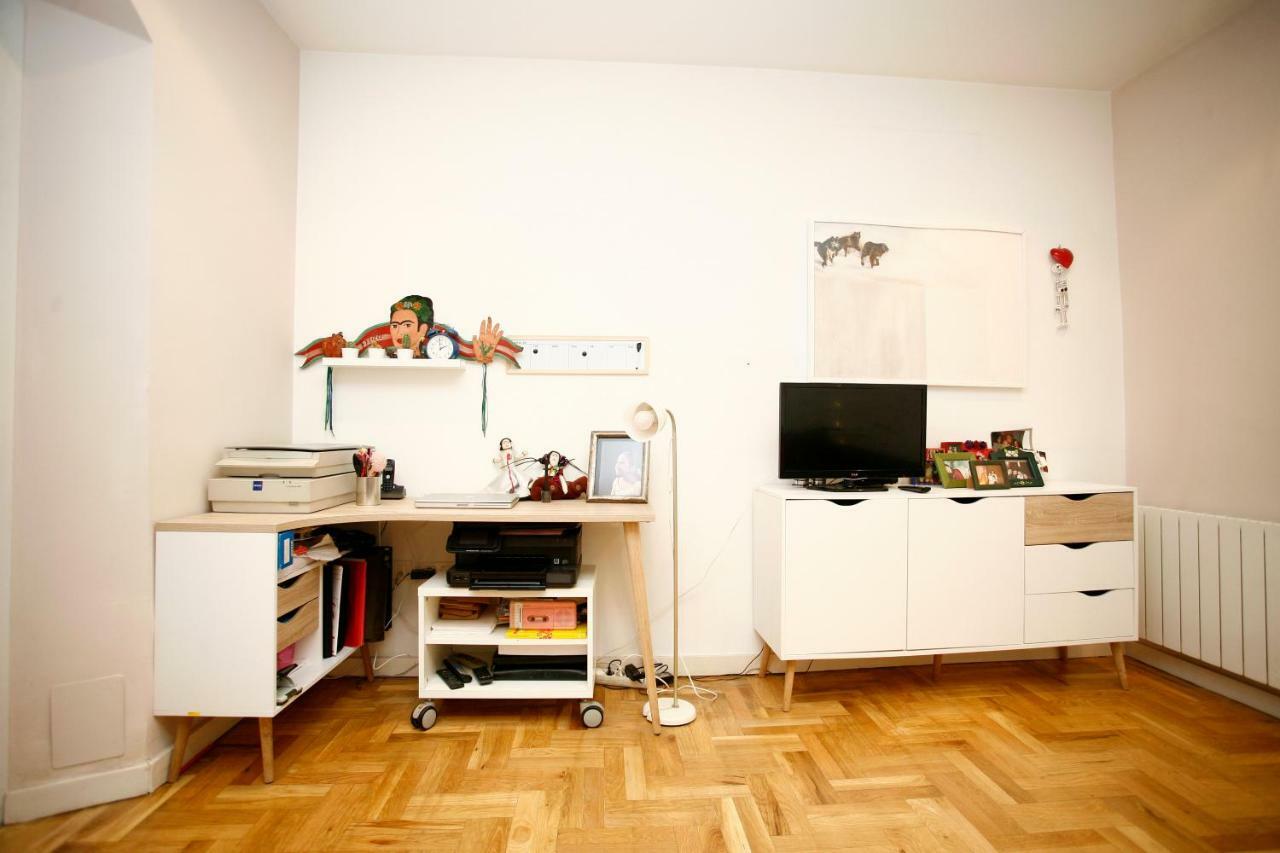 Piso Centrico Con Patio Apartment Bilbao Bagian luar foto